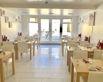 Britannia Inn Hotel - Ilford - Restaurant