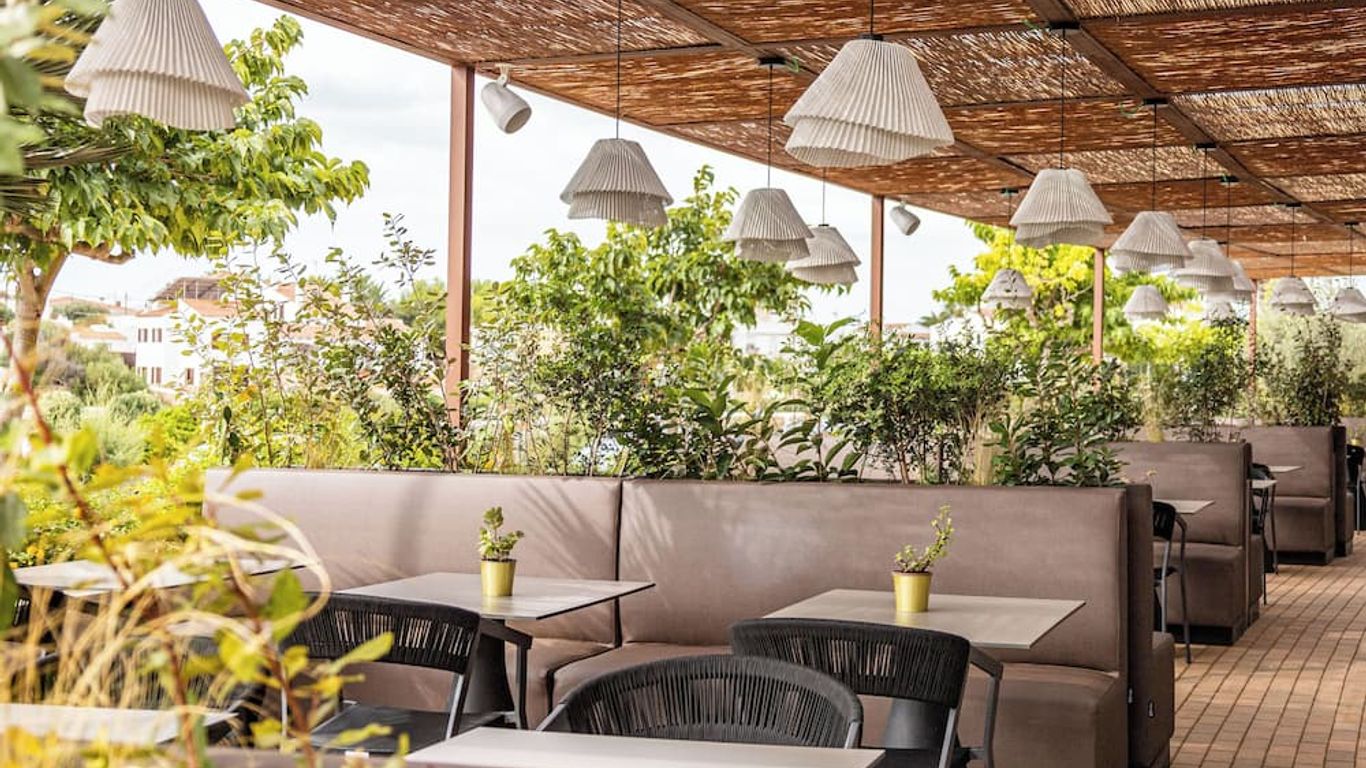 Seth Port Ciutadella