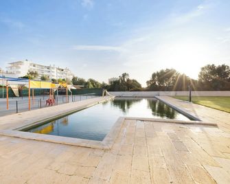 Apartment 'Sol De Alvor' with Shared Pool, Shared Garden and Wi-Fi - Alvor - Pool