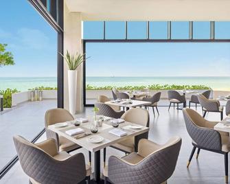 Beach Bay Hotel Mirfa - Al Marfa - Restaurant