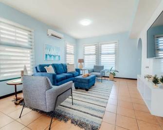 luxurious house with private pool in tierra del sol Resort&Golf - Noord - Vardagsrum