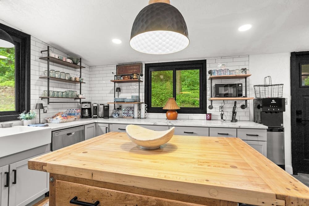 Kazi Acres the family creekside retreat