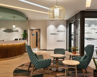 Hampton by Hilton Torquay - Torquay - Recepción