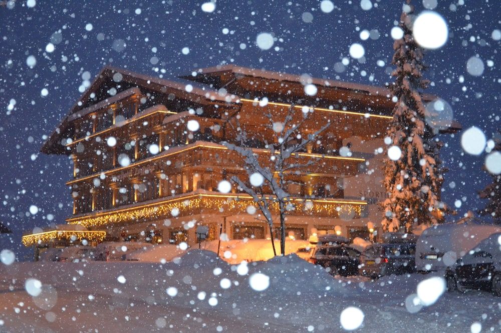 سبورت هوتل تزوجسبيتسي