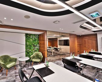 Sky Hotel - Belgrado - Sala riunioni