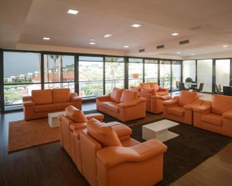 Aparthotel Atlántico Resort - Ayós - Salon