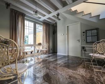 Corte Merighi Charming Rooms - Verona - Sala de estar