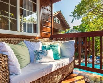 Seaview Condo @ The Blue Bahia Resort in Sandy Bay - Sandy Bay - Balcony