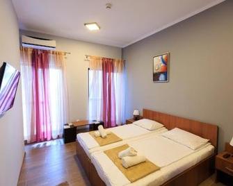 Corner Center Rental - Buzău - Bedroom