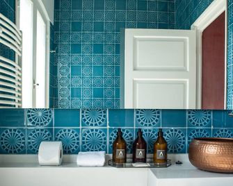 Casa Lola - Yerba Buena - Bathroom