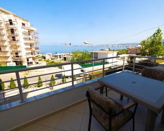 New Donantelo Hotel - Vlorë - Balcony