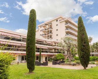 The Originals Boutique, Hôtel Les Strélitzias, Antibes Juan-Les-Pins - Antibes - Edificio