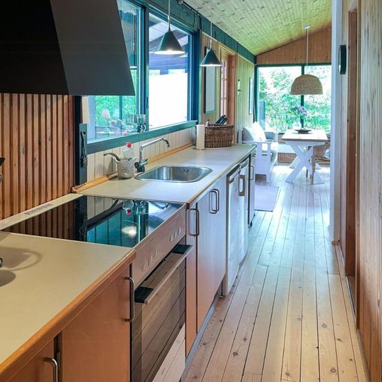 Sommerhusidyl Med Have Og Udestue Nær Kysten – Gilleleje