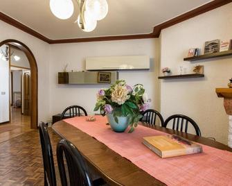 Casa Renalda - Gradara - Їдальня