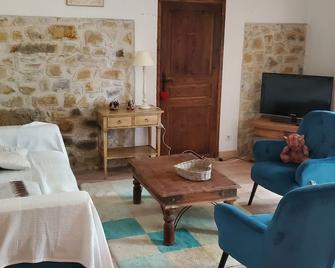 Vrbo Property - Gailhan - Sala de estar