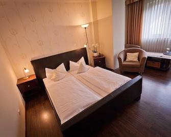 Hotel Spies - Gladenbach - Bedroom