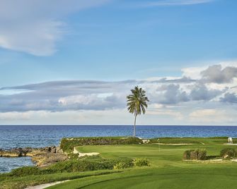 Grand Isle Resort & Residences - Rokers Point Settlement - Vista del exterior