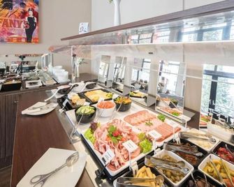 슬립 호텔 페젠도르프 - 보젠도르프 - 뷔페