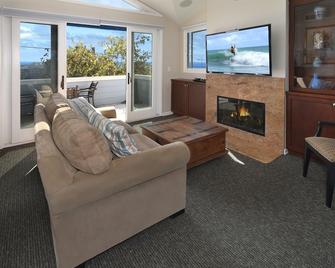 Laguna Beach Modern Home-Beach Across St - Laguna Beach - Living room