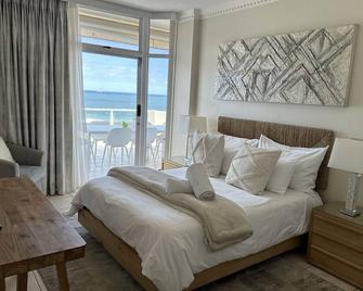 Sea facing Contemporary holiday apartment Umhlanga Rocks - Umhlanga