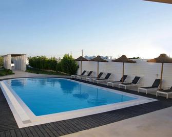 Villa Markezinis - Perissa - Pool