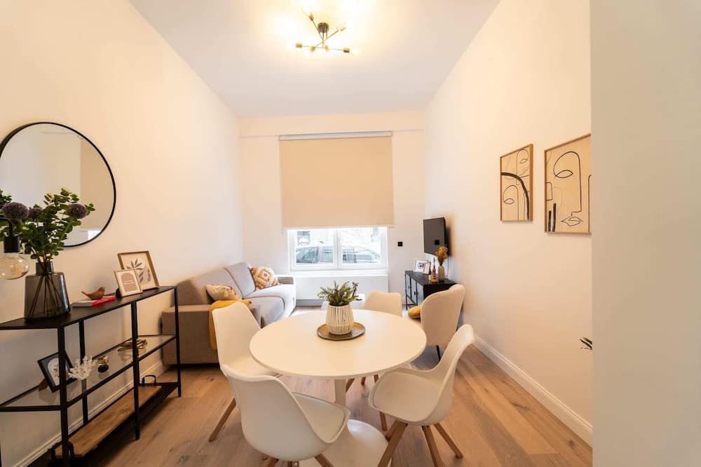 Your Antwerp Adventure Sleeps 4 - אנטוורפן - חדר אוכל