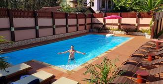 Thongbay Guesthouse - Luang Prabang - Pool