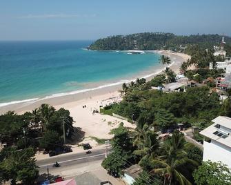 Aaradhya Mirissa - Mirissa - חוף