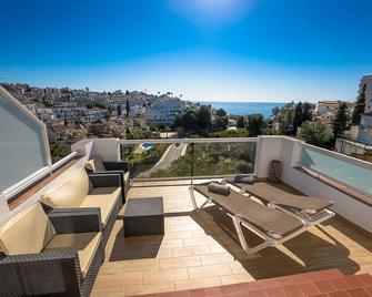 Hostal Casa Mercedes - Nerja - Balcony