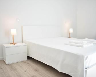 Hostel Azorazul - Pool & Suite - Ponta Delgada - Habitación