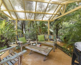 Azura Beach House B&B - Port Macquarie - Patio