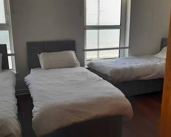 Cloughey Beach House - Newtownards - Bedroom