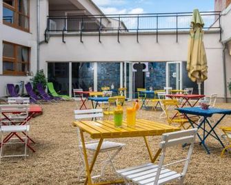 Tündérkert Hotel Noszvaj - Noszvaj - Patio