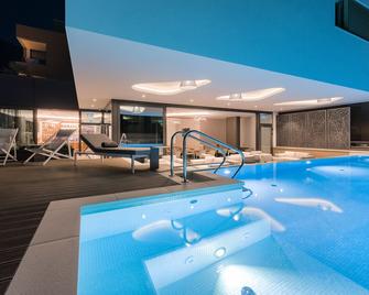 Hotel Ani - Makarska - Pool