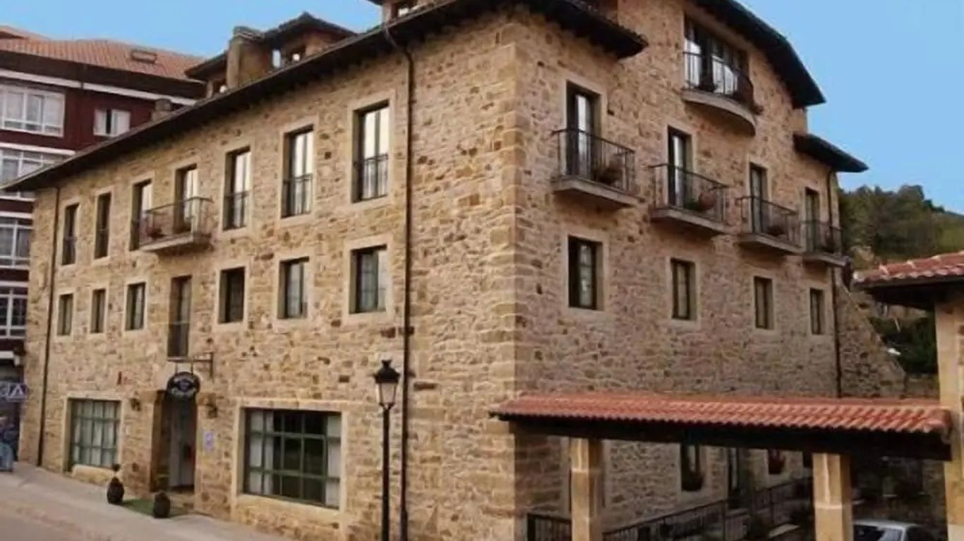 Hotel Villa de Cabrales