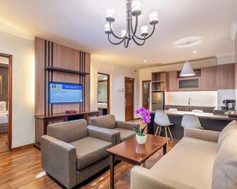 Risata Bali Resort & Spa - Kuta - Living room