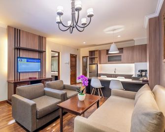 Risata Bali Resort & Spa - קוטה - סלון