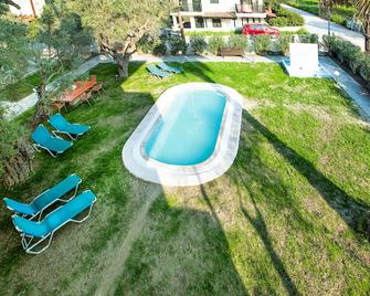 Lemon Garden Villa - Pefkochori - Pool