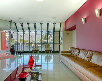 Hotel Nacional Inn Curitiba Torres - Curitiba - Lobby