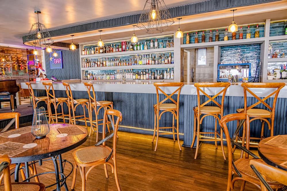 هوتل جافينا كوستا مار - إيكويكو - بار