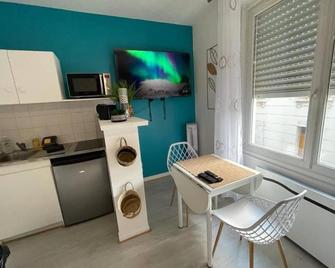 Le Sano - Centre Historique, 2mn à pied Halles de Niort, donjon, moulin du Roc, et port Boinot - Wifi, Netflix ,2mn Hyper centre - Niort - Cocina