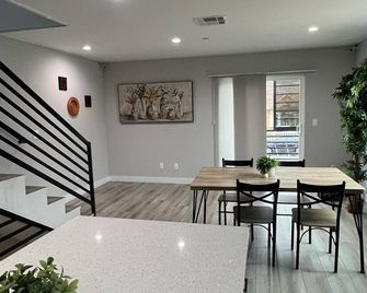 Normandie Hostel - Los Angeles - Jadalnia