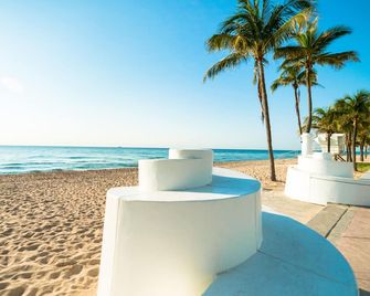Exceptional Home 8 minutes from the Beach and all the Ft. Lauderdale Action! - Fort Lauderdale - Playa