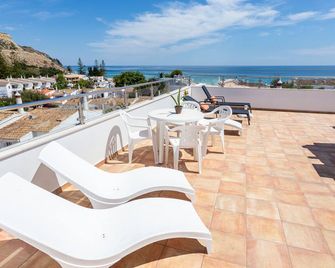 Mariners (2) - Bright and stylish apartment - 2 minute walk to the beach - Lagos - Balcony