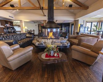 Auberge de Montagne Des Chic-Chocs - Sainte-Anne-des-Monts - Lounge