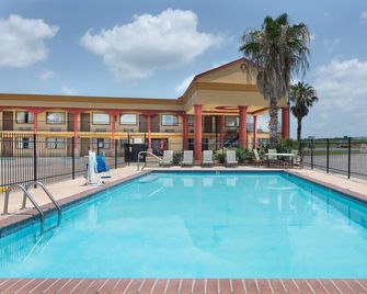 Studio 6 Suites Opelousas La - Opelousas - Zwembad