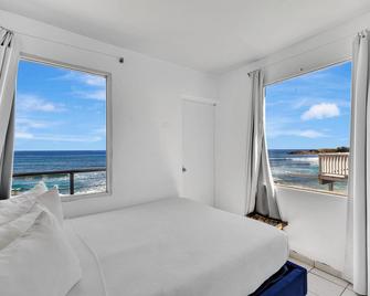 Bella Surf Inn - Isabela - Bedroom