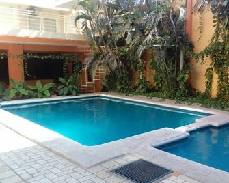 Hotel Sol del Pacifico - Lazaro Cardenas - Pool