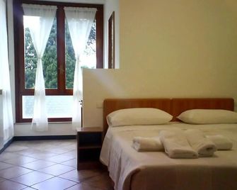 Locanda Vittoria - Arenzano - Schlafzimmer