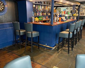 Devon & Cornwall Inn - Torpoint - Bar
